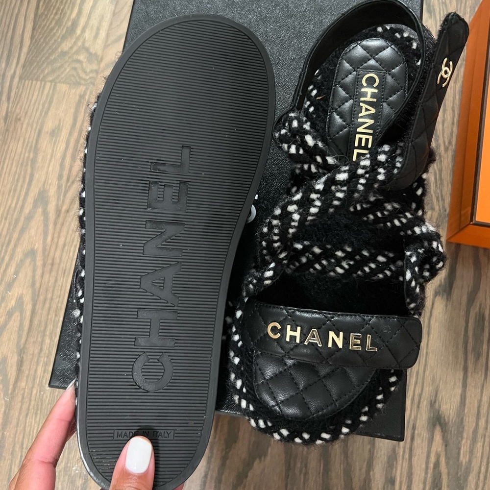 CHANEL SANDALS BLACK SIZE 39